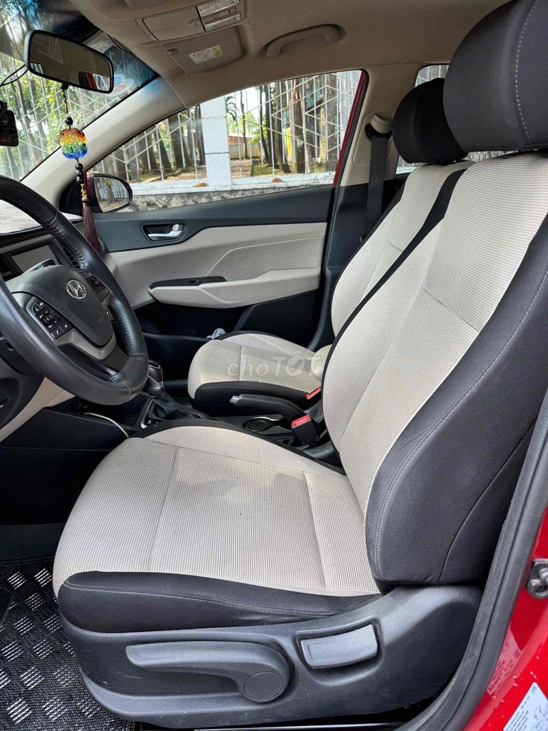 Hyundai Accent 2019 1.4 AT - 930000 km