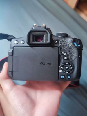 Canon 750d + lens 18-135 usm. Mua bán Máy ảnh, Máy quay tại Quận 12 Tp Hồ Chí Minh được đăng bởi Hiếu