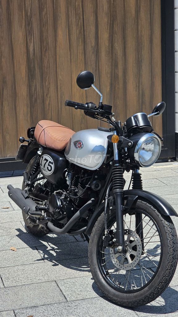 Kawasaki W175 2018 Серебристый, черный, коричневый