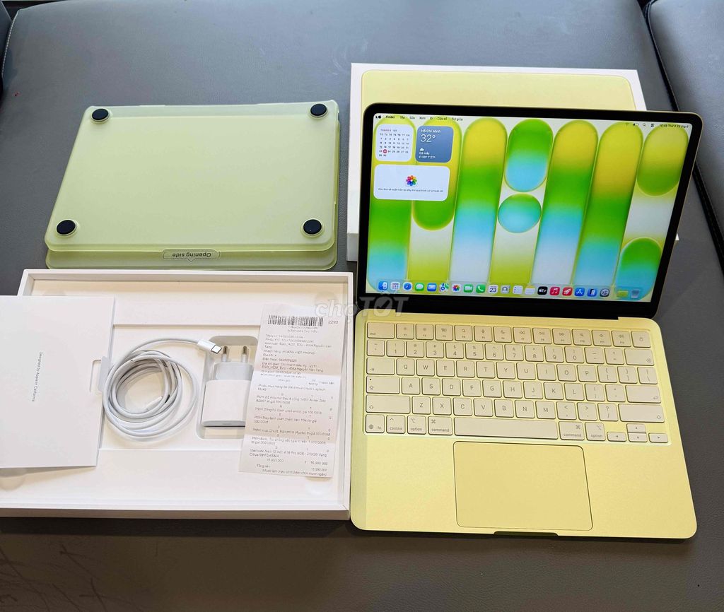 Macbook Neo 8/256 Fulbox sạc 4 lần chính hãng TGDĐ. Mua bán Laptop tại Thành phố Thủ Đức Tp Hồ Chí Minh được đăng bởi Tuấn iPhone hình 1