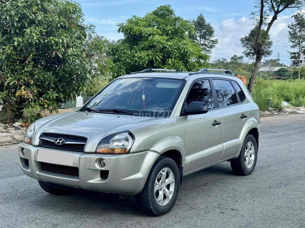 Hyundai Tucson 2009 2.0 AT 4WD - 107000 km