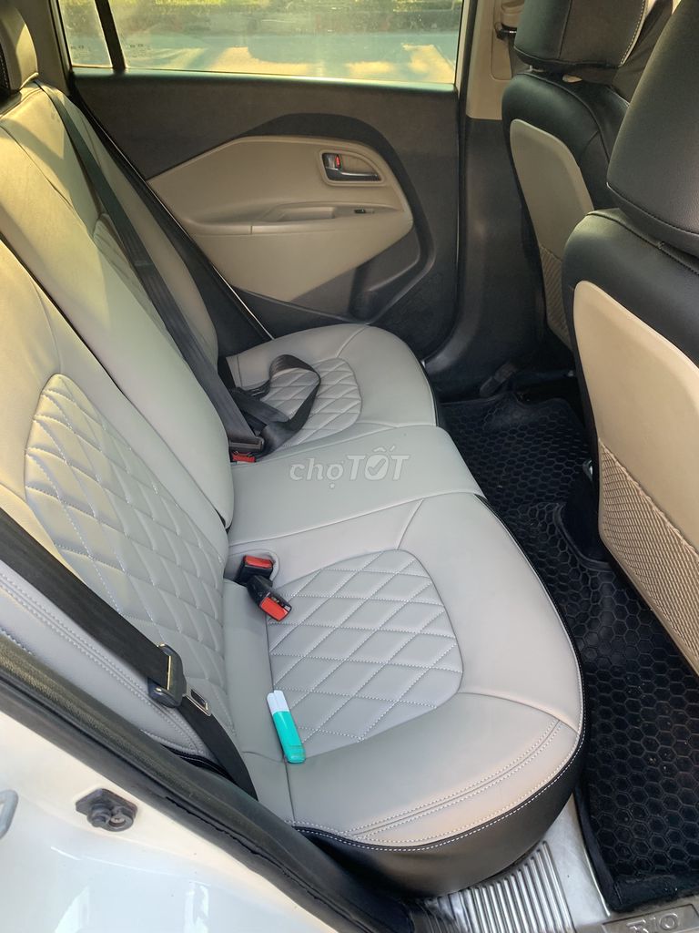 Kia Rio 2016 Trắng. Mua bán Ô tô tại Thị xã Hồng Lĩnh Hà Tĩnh được đăng bởi Nguyễn Long hình 1
