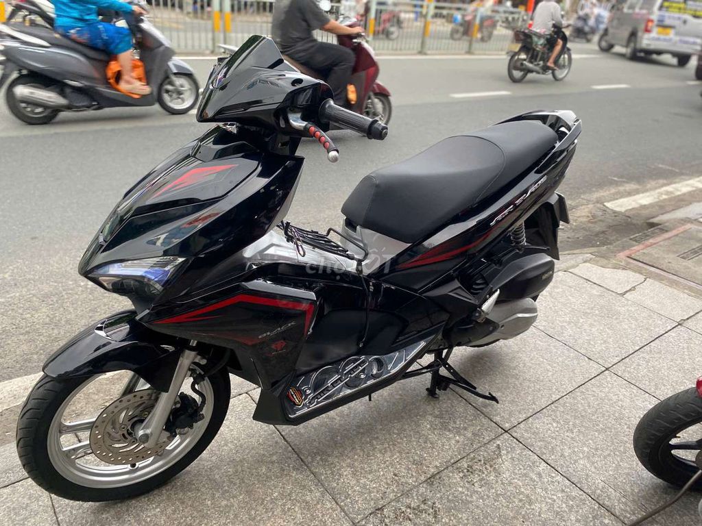 Воздушное лезвие Honda 2019 Черное б/у