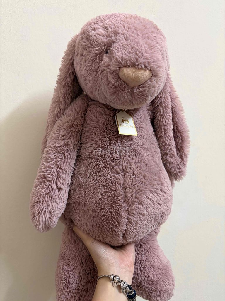 Thú nhồi bông Jellycat Rosa Luxe Hồng chính hãng. Mua bán Sở thích khác tại Quận Hai Bà Trưng Hà Nội được đăng bởi Phuong Thao hình 1