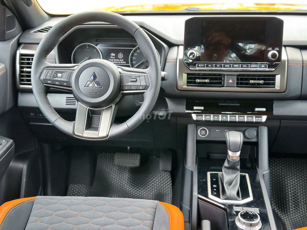 Mitsubishi Triton MỚI 100% + TRƯỚC BẠ + QUÀ TẶNG. Mua bán Ô tô tại Quận 1 Tp Hồ Chí Minh được đăng bởi Minh Phươngg hình 14