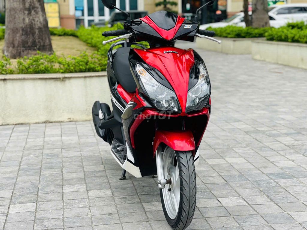 HONDA AIR BLADE 125 ĐỎ ĐEN BIỂN 29. Mua bán Xe máy tại Quận Nam Từ Liêm Hà Nội được đăng bởi TÙNG LÂM hình 1