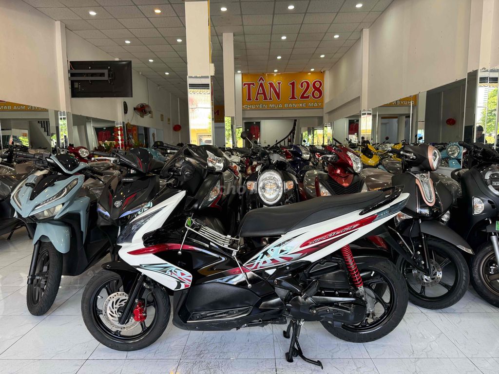 AIR BLADE FI 2011 - Up Thái - Khoá Smakey. BS 68. Mua bán Xe máy tại Thành phố Rạch Giá Kiên Giang được đăng bởi XE MÁY CŨ TÂN 128 hình 11