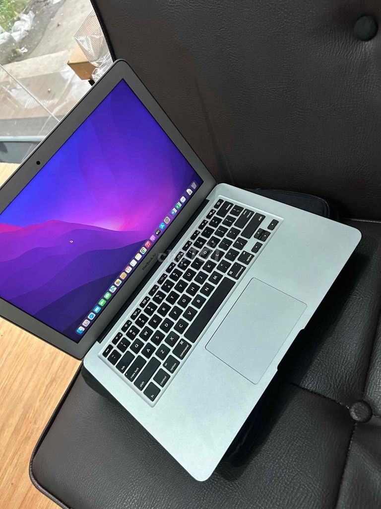 Apple MacBook Air 2017 i5 8GB/256GB. Mua bán Laptop tại Huyện Trảng Bom Đồng Nai được đăng bởi anh hình 1