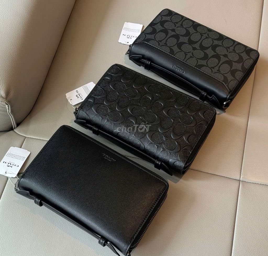 Ví Coach cầm tay 3 mẫu. Mua bán Túi xách tại Quận Gò Vấp Tp Hồ Chí Minh được đăng bởi Anh Ba  Hàng hiệu tuyển Chuyên bán Online uy tín hình 2