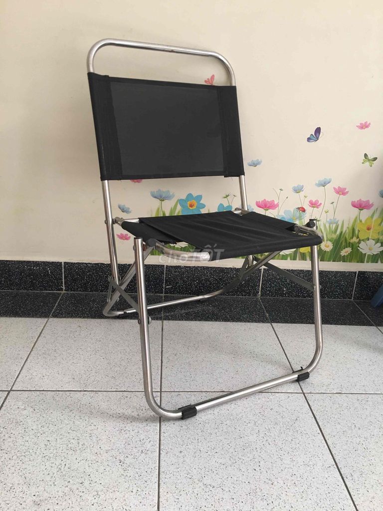 Ghế xếp Inox Đen Mới 90%. thanh lý giá rẻ. Mua bán Bàn ghế tại Thành phố Thủ Đức Tp Hồ Chí Minh được đăng bởi A Long hình 1