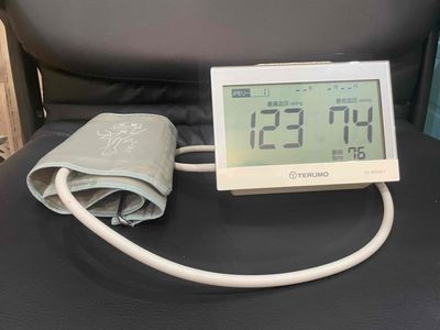 Máy đo huyếp áp bắp tay hiệu Terumo hàng Japan