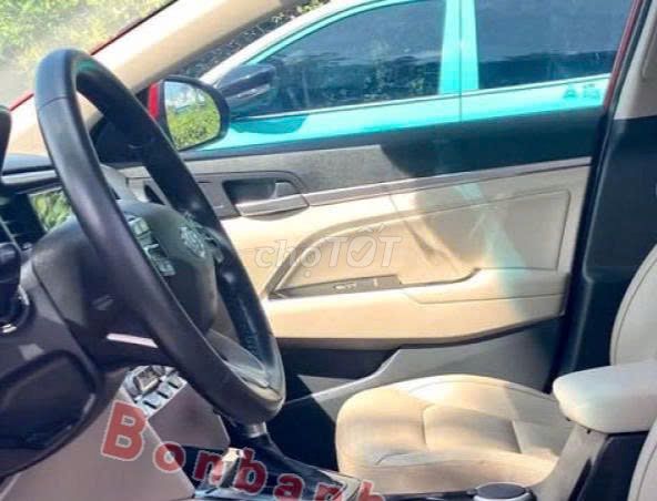 Hyundai Elantra 2.0 AT 2019-Màu đỏ. Mua bán Ô tô tại Quận 7 Tp Hồ Chí Minh được đăng bởi Anh bảy hình 4