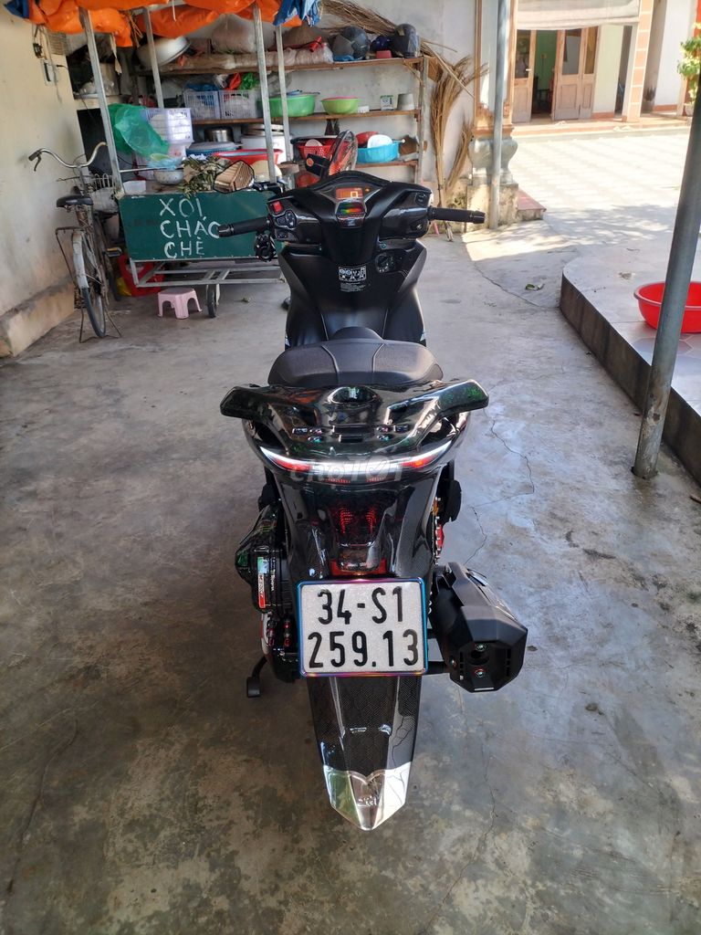 Xe SH160i độ 60-70củ cần bán sớm. Mua bán Xe máy tại Huyện Kim Thành Hải Dương được đăng bởi Nguyễn Công Hoan  hình 6