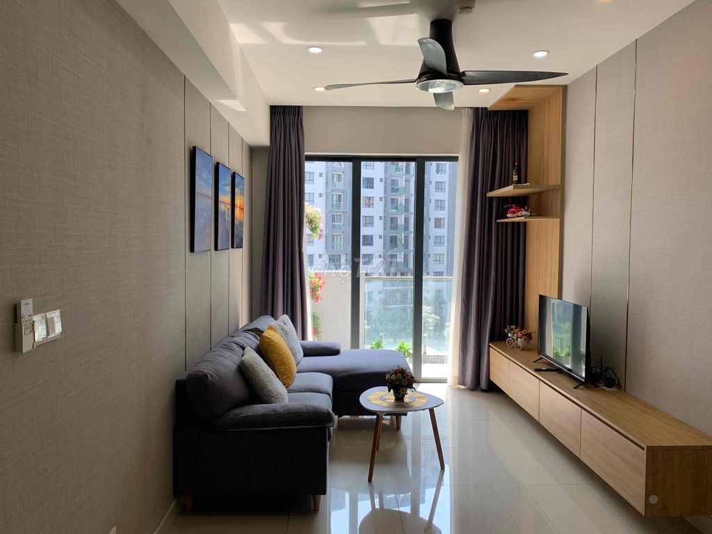 cho thuê căn hộ ngắn hạn Airbnb Celadon City Tân Phú
