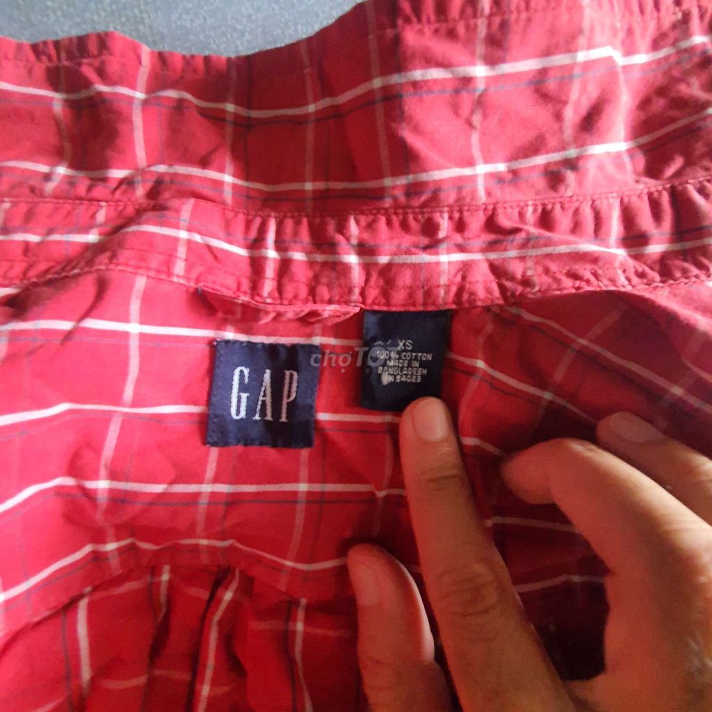 Áo sơ mi GAP Nam Cotton Đỏ XS. Mua bán Quần áo tại Quận 6 Tp Hồ Chí Minh được đăng bởi lê minh hình 1