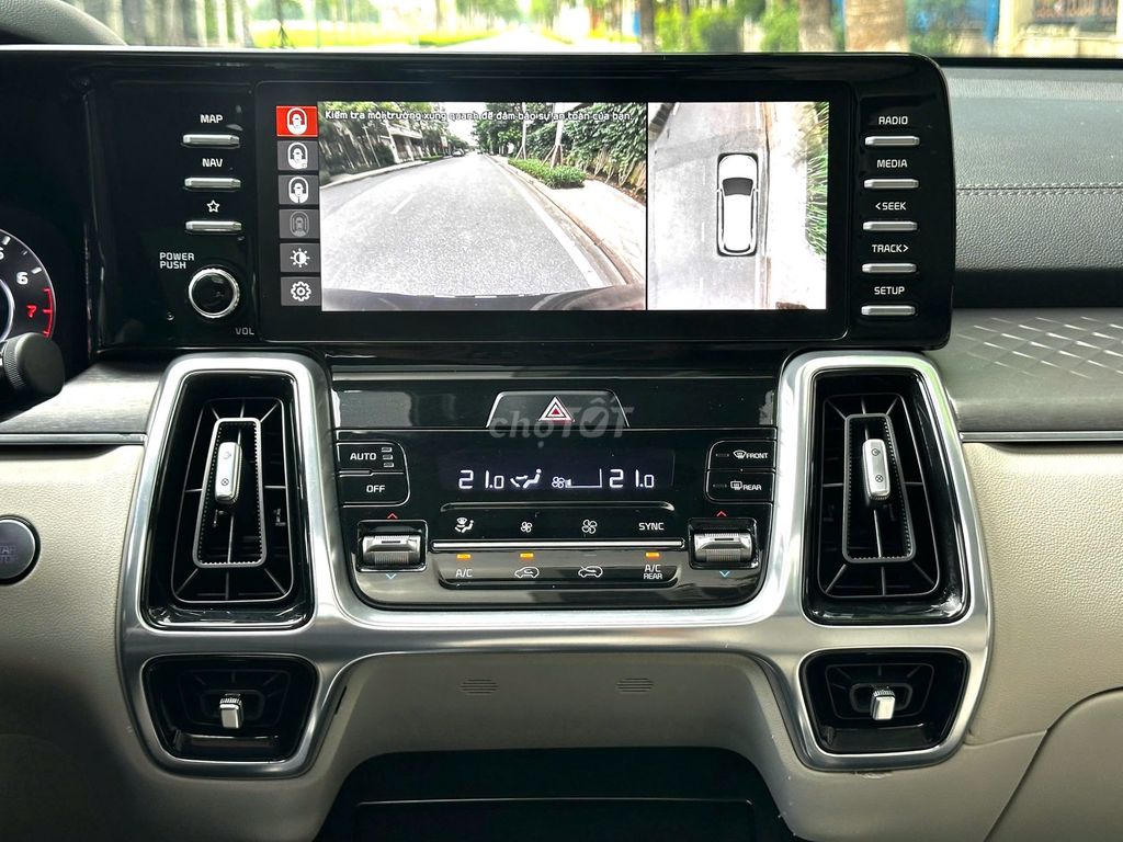 Kia Sorento 2.5 Signature 2022 màu đen. Mua bán Ô tô tại Quận Thanh Xuân Hà Nội được đăng bởi Nguyễn Tuấn Hoàng hình 15