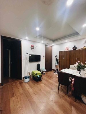 Bán chung cư Mini Cầu Giấy. 2n 2vs. Giá 2.3 tỷ. Mua bán căn hộ/chung cư tại Quận Cầu Giấy Hà Nội được đăng bởi Đặng thế anh