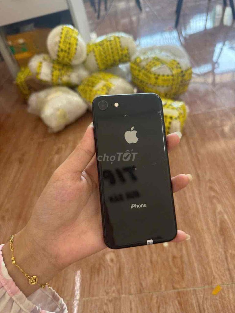 ip 8g, 64g, pin 89, lỗi wf, icl sạch, nứt lưng. Mua bán Điện thoại tại Thành phố Thủ Dầu Một Bình Dương được đăng bởi Phước Mobile hình 1