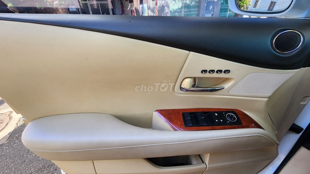 Lexus RX 2010 450h - 120000 km. Mua bán Ô tô tại Thành phố Thủ Đức Tp Hồ Chí Minh được đăng bởi Hoang Giang Phan hình 19
