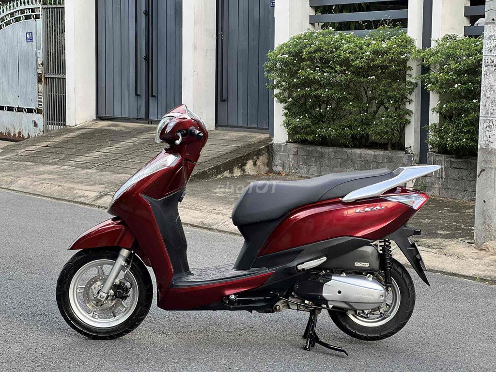 xe hòna  lead 2015 màu đỏ đô mỡi ken 95%. Mua bán Xe máy tại Thành phố Thủ Đức Tp Hồ Chí Minh được đăng bởi Nguyễn Thanh Bình hình 4