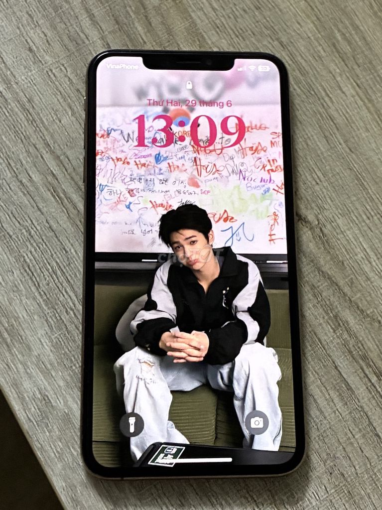 Apple iPhone XS Max 256GB Vàng Đồng. Mua bán Điện thoại tại Quận 7 Tp Hồ Chí Minh được đăng bởi ĐINH VĂN QUANG  hình 1