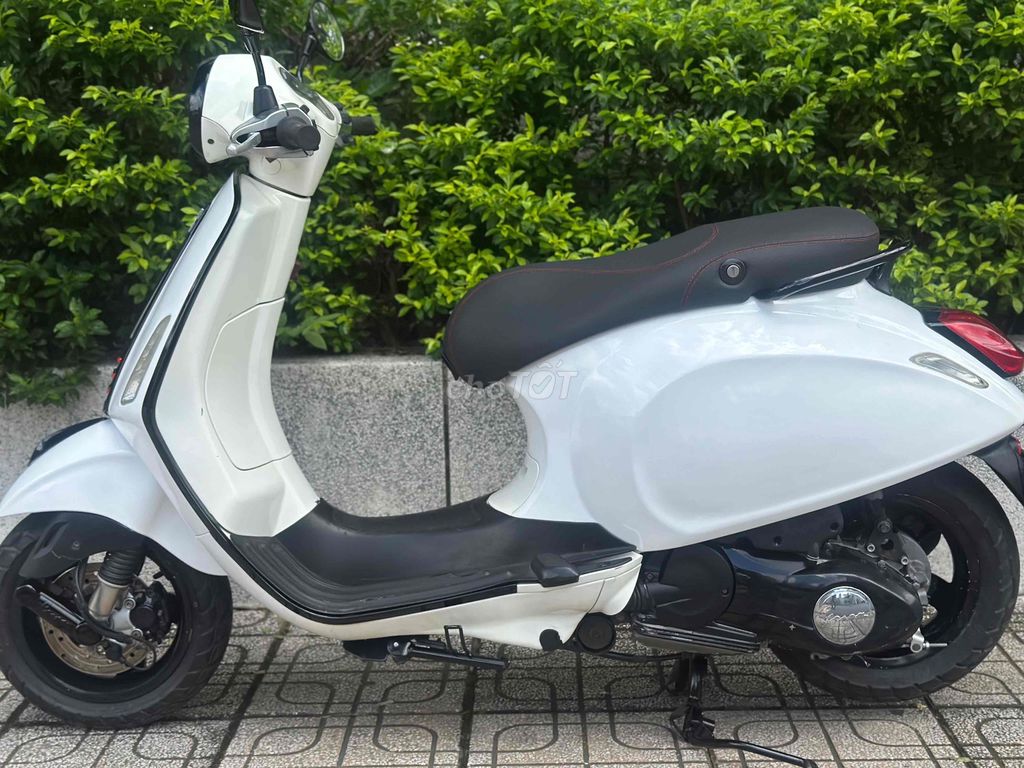 Vespa Primavera 125 3Vie 2014 Trắng Sporty BSTP 9c. Mua bán Xe máy tại Thành phố Thủ Đức Tp Hồ Chí Minh được đăng bởi Xe Máy Sơn Thủ Đức hình 5