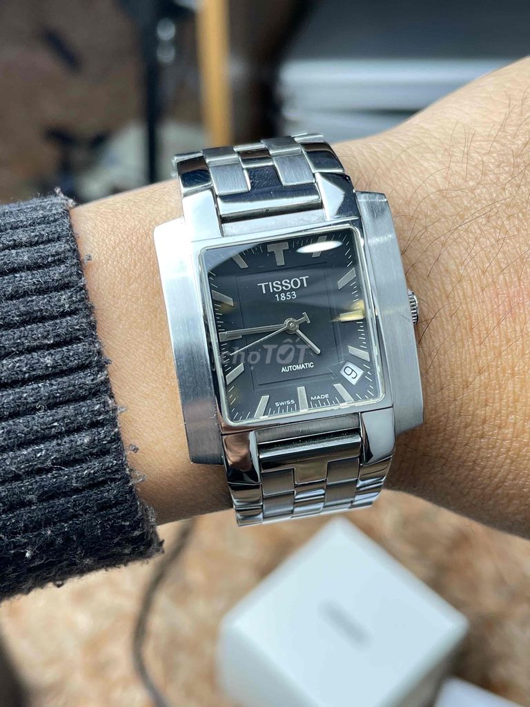 Đồng hồ cơ Tissot Tank Nam 38mm. Mua bán Đồng hồ tại Huyện An Dương Hải Phòng được đăng bởi hùng hình 1