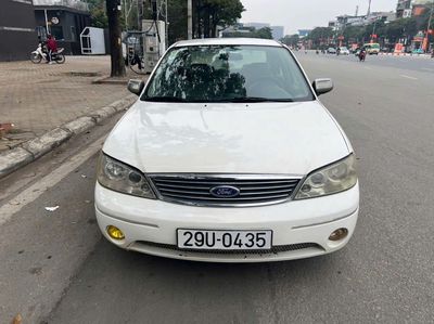 Ford Laser 2003 gia đình bán