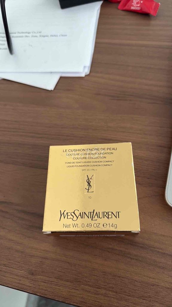 Yves Saint Laurent Le Cushion Encre De Peau 10. Mua bán Phụ kiện thời trang khác tại Quận Ba Đình Hà Nội được đăng bởi Anh Vũ hình 1