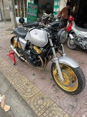 Honda CB400 Super Four. Mua bán Xe máy tại Thị xã Phú Mỹ Bà Rịa - Vũng Tàu được đăng bởi Hanh Pham