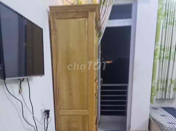 Căn hộ Studio, Nguyễn Khoái Q4 gần Cầu Nguyễn Văn Cừ có Bancony thoang