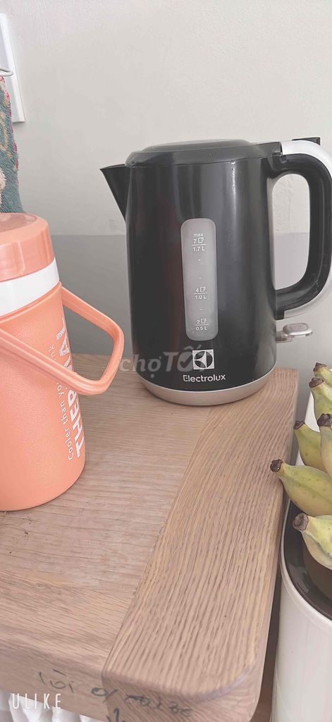 Ấm đun siêu tốc Electrolux 1.7L Đen. Mua bán Bếp, lò, đồ điện nhà bếp tại Huyện Hóc Môn Tp Hồ Chí Minh được đăng bởi loan nguyễn hình 1
