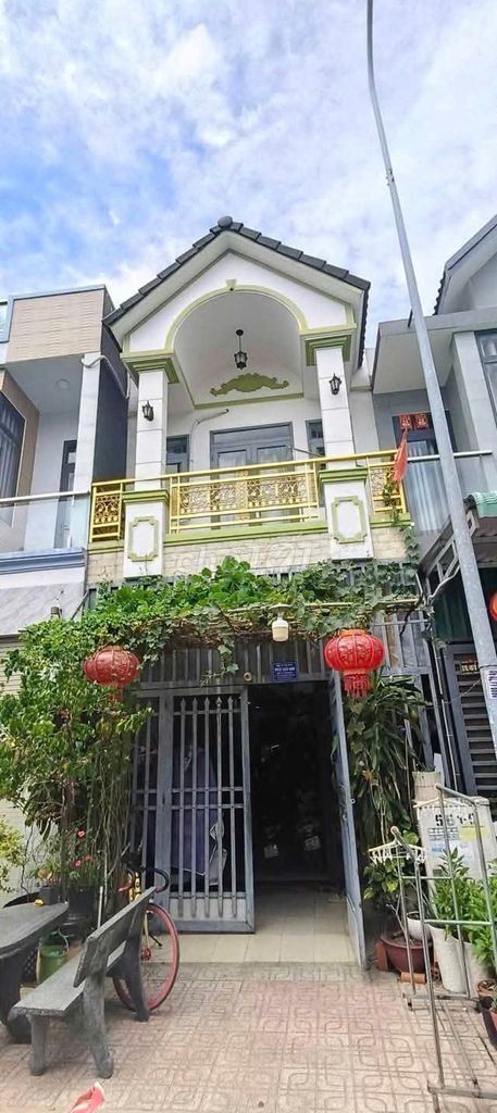 Nhà trệt lầu giá RẺ gần ngã tư Miễu Ông Cù - Thuận An