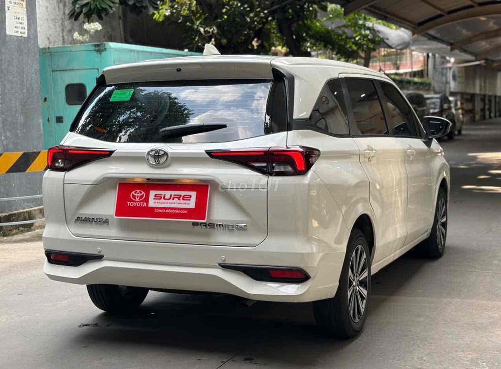 Toyota Avanza автомат 2024