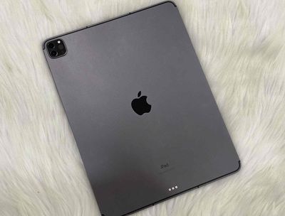 #iPad Pro 12.9'' M1 5G 512Gb, dung lượng khủng 99%. Mua bán Máy tính bảng tại Quận 5 Tp Hồ Chí Minh được đăng bởi Phan The Phong