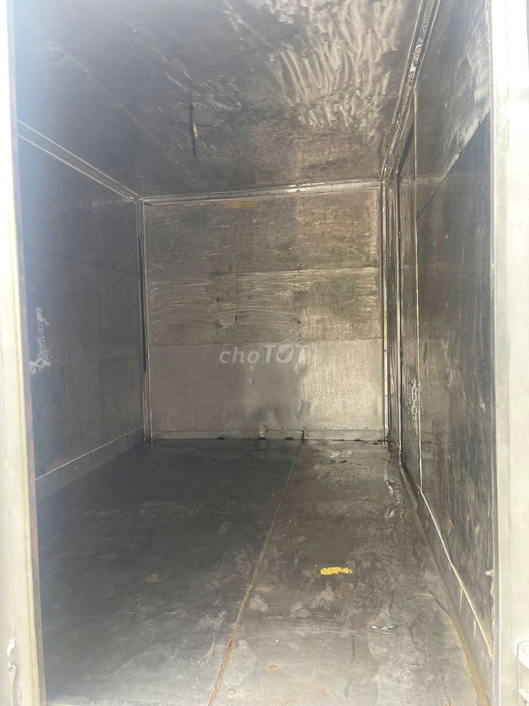 bán suzuki 700kg đời 2019 thùng kín 2m7. Mua bán Xe tải, xe ben tại Thành phố Thuận An Bình Dương được đăng bởi Hồ Xe Tải hình 4