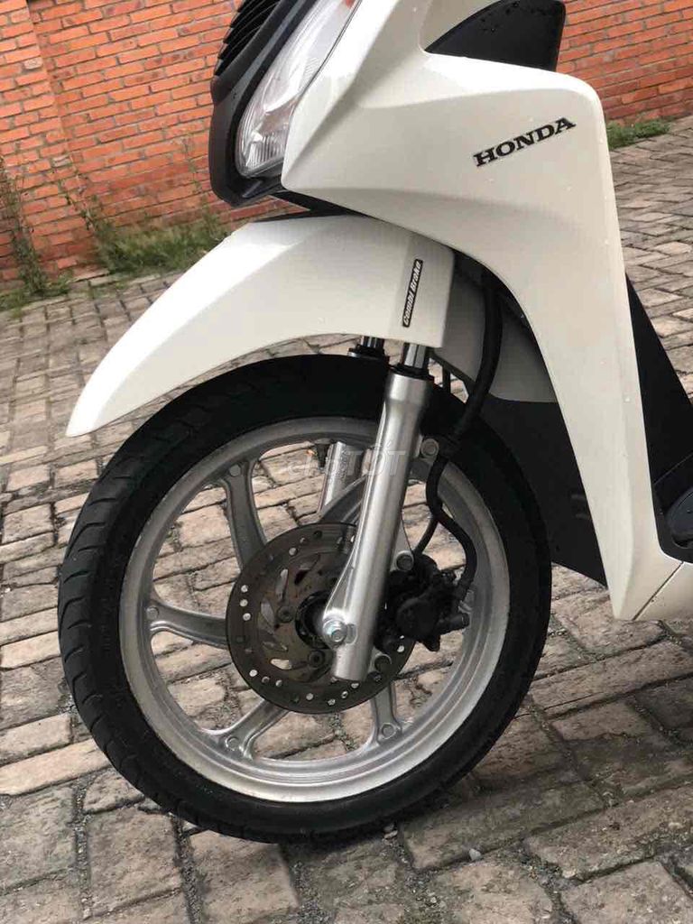 Vision 2016,bst71,xe zin êm đẹp leng keng. Mua bán Xe máy tại Quận 7 Tp Hồ Chí Minh được đăng bởi Trung Anh hình 6