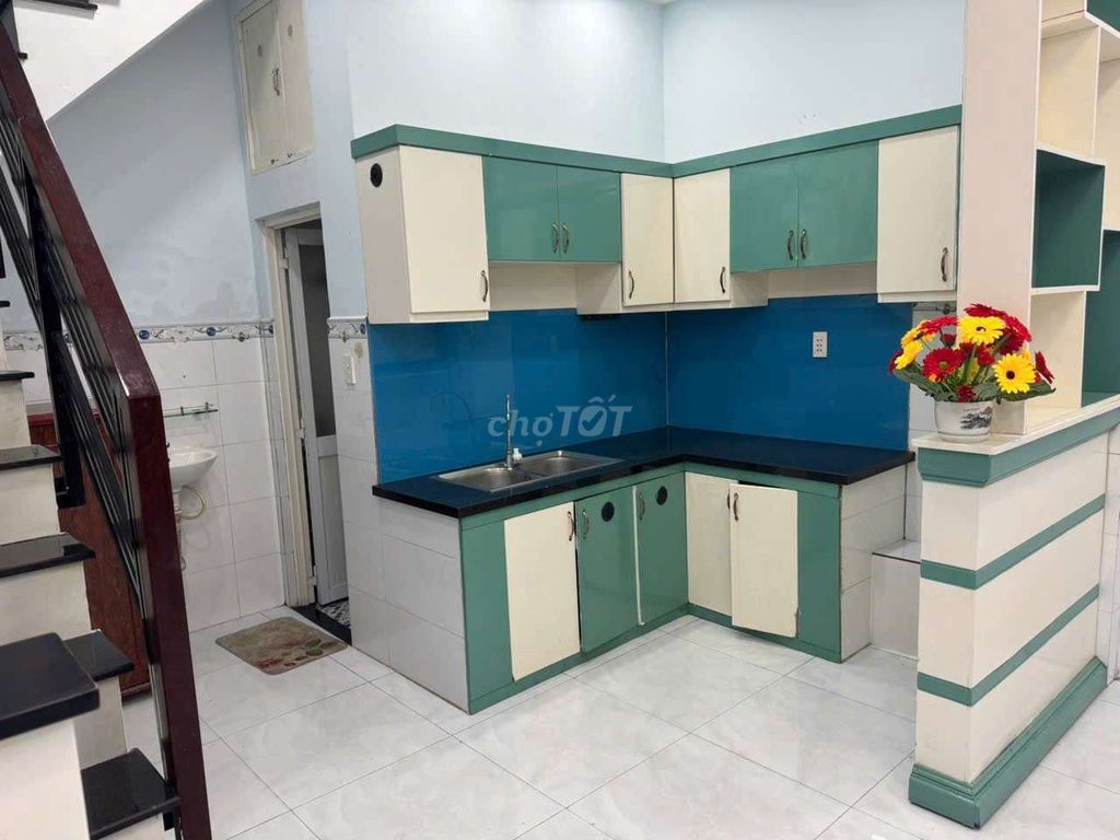 ПРОДАЕТСЯ ДОМ НА ПРОДАЖУ ДОМ, улица 33/16А, BHH A, Бинь Тан, HCM