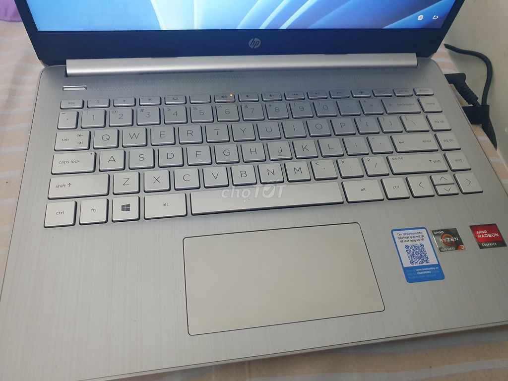 Bán nhanh laptop HP còn mới