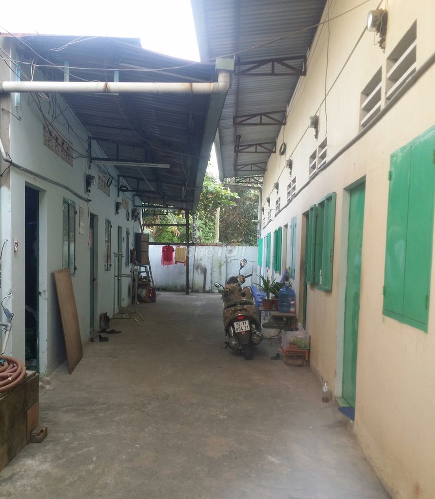 Bán nhà + 16 phòng trọ đường Kênh T2, Bà Điểm, Hóc môn