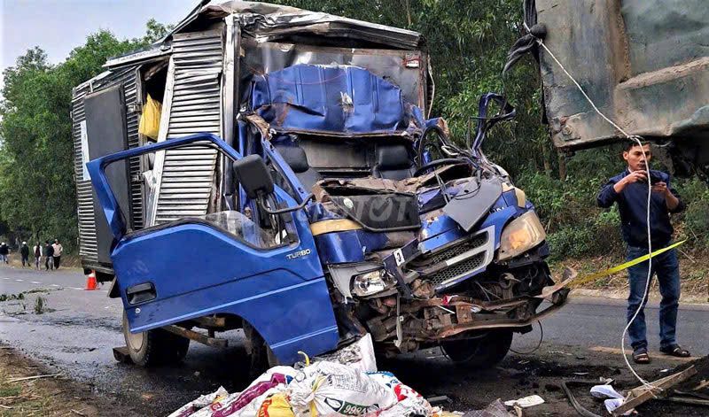 MUA Ô TÔ XE TẢI DU LỊCH HƯ CŨ NGẬP NƯỚC CHÁY NỔ. Mua bán Ô tô tại Quận Thanh Xuân Hà Nội được đăng bởi phát hình 1