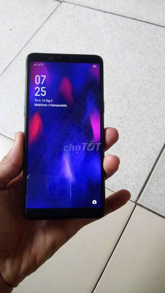 OPPO F7 youth máy Sài chữa cháy rất tốt