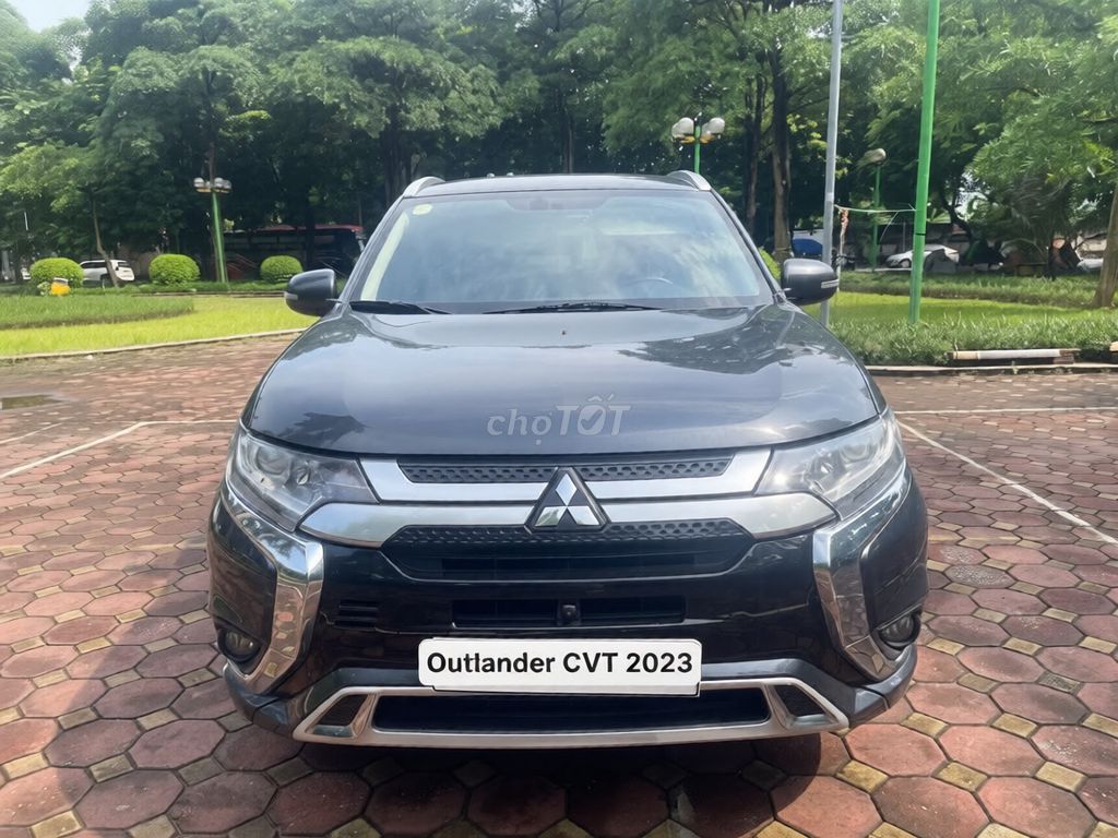 Mitsubishi Outlander 2.0 CVT 2023 Серый