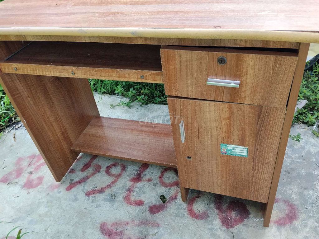 Bàn làm việc Gỗ công nghiệp Nâu đã sử dụng. Mua bán Bàn ghế tại Huyện An Dương Hải Phòng được đăng bởi Nguyên văn Hậu hình 1