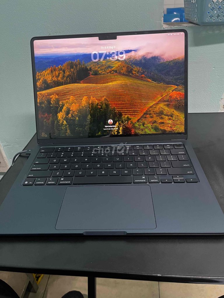 Apple Macbook Air M4 13 inch 16GB/256GB. Mua bán Laptop tại Quận Tân Phú Tp Hồ Chí Minh được đăng bởi Duong Khanh hình 1