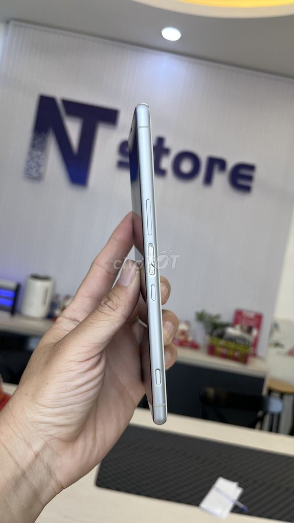 Sony Xperia 1 64GB Trắng Thanh lí. Mua bán Điện thoại tại Quận Gò Vấp Tp Hồ Chí Minh được đăng bởi NT Store hình 1
