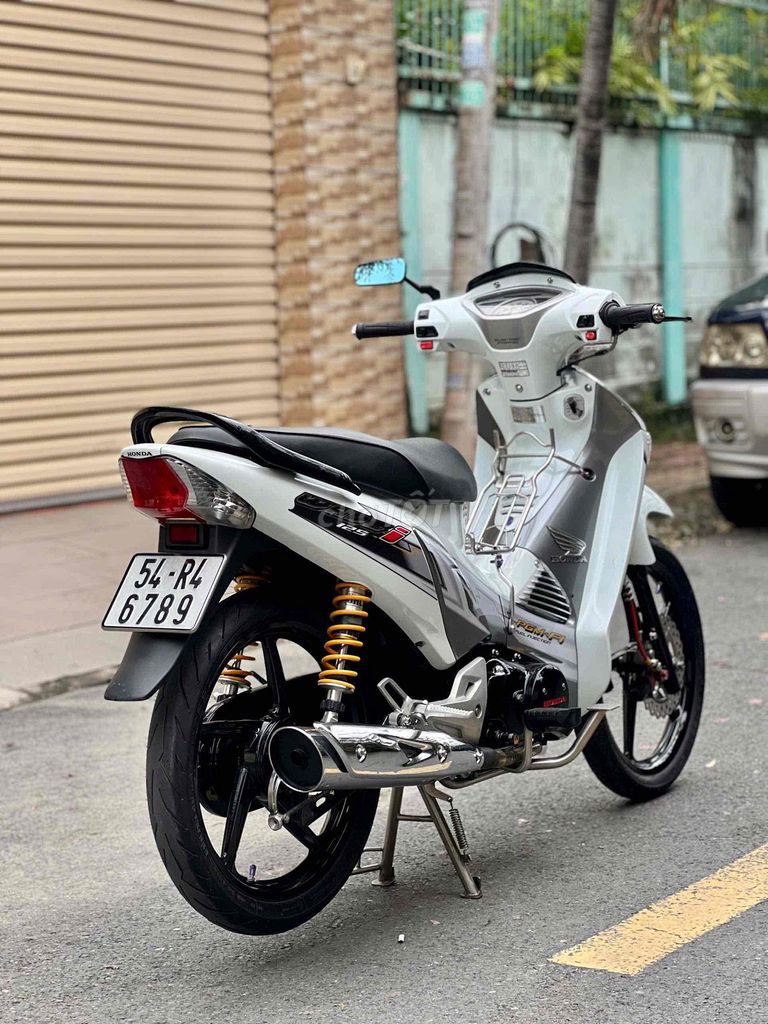 YAMAHA EXCITER 2018 CHÍNH CHỦ. Mua bán Xe máy tại Thành phố Thủ Đức Tp Hồ Chí Minh được đăng bởi Xe Máy Nguyễn Phụng hình 7