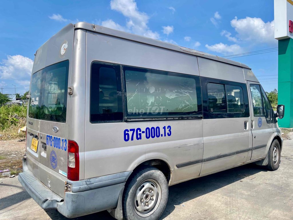 Ford Transit 2006 6 chỗ - 123 km