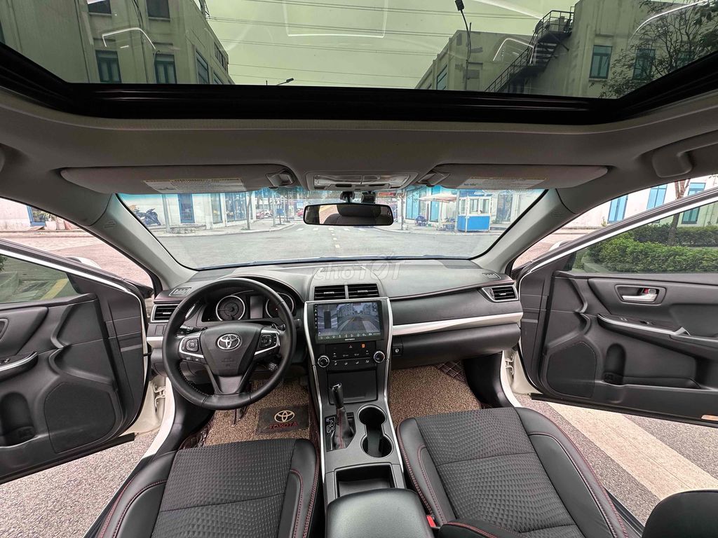 Toyota Camry 2015 SE nhập Mỹ. Mua bán Ô tô tại Quận Hà Đông Hà Nội được đăng bởi TIẾN QUÂN CAR hình 10