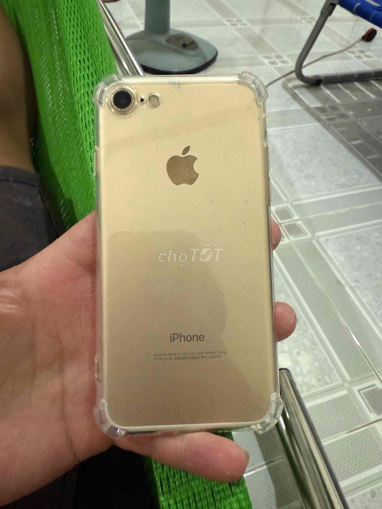 Apple iPhone 7 128GB Vàng. Mua bán Điện thoại tại Huyện Ninh Hải Ninh Thuận được đăng bởi Thảo Xinh Trai hình 1